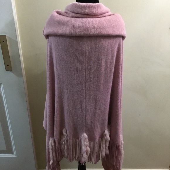 🩷Gorgeous SÃO PAULO one size shrug poncho cloak shawl wrap🩷 - Picture 5 of 10